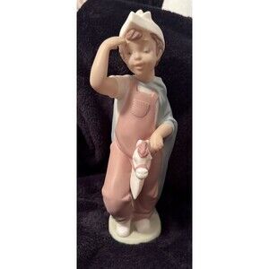 Lladro Golden Memories “Little Conquistador Boy” NO BOX Very Good Condition 8.5”